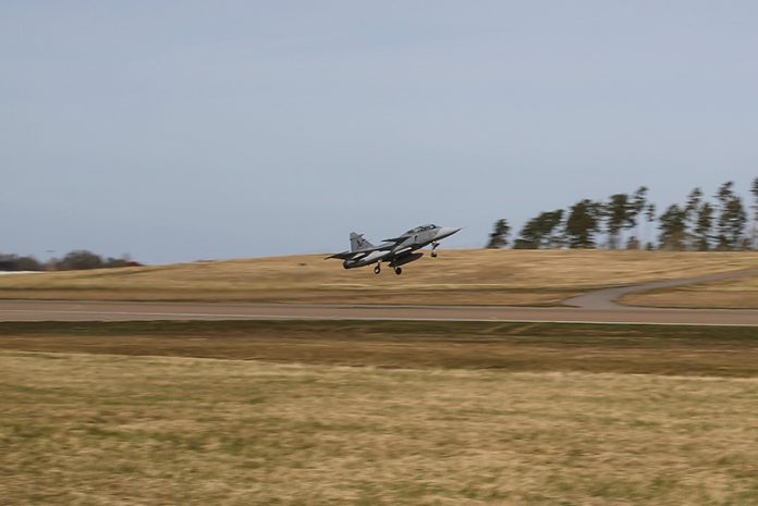 Saab-X-band-First-Trial-Flight