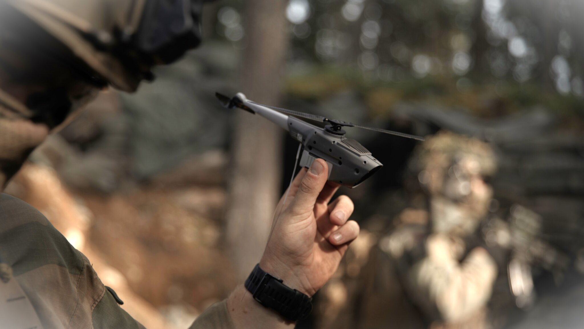 Teledyne FLIR Defense Unveils New Black Hornet 4 Personal ...