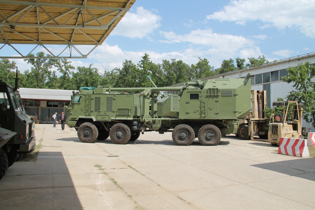 The SerbiaN NORA 155mm/52 cal SP artillery system