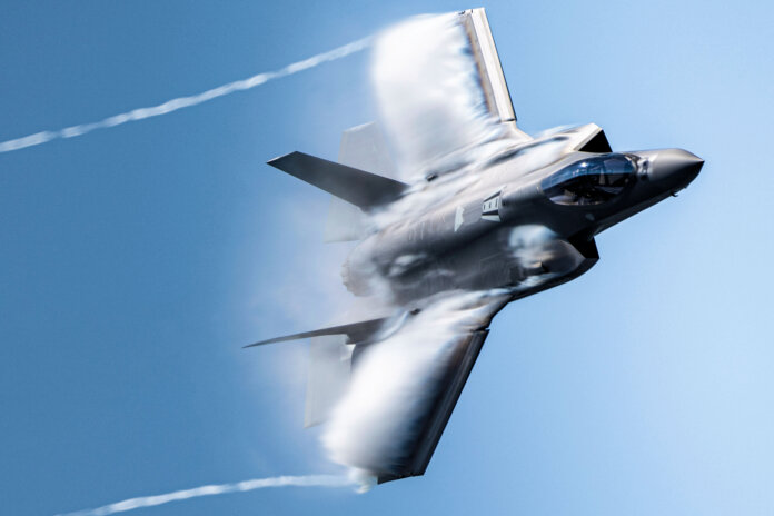 The F-35 is equipped with BAE Systems’ AN/ASQ-239 EW suite