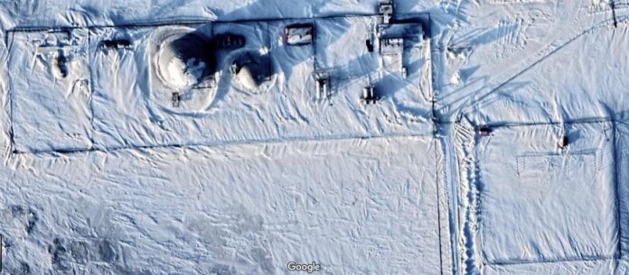 Probable Sopka-2 radar installation with HF comms array